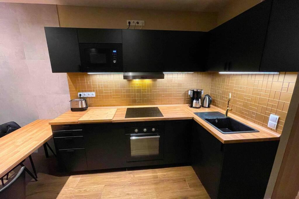 Hawaii Beach Lounge, Loft Z Jacuzzi I Tarasem - Sloneczne Tarasy W Porta Mare, Дзивновек Екстериор снимка
