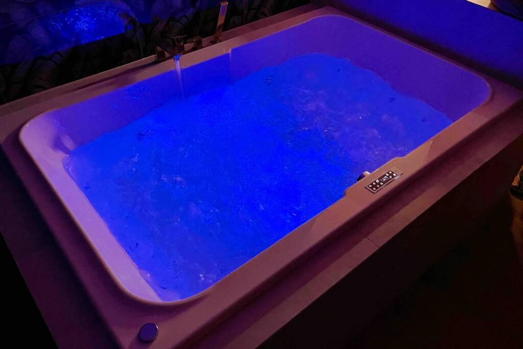 Hawaii Beach Lounge, Loft Z Jacuzzi I Tarasem - Sloneczne Tarasy W Porta Mare, Дзивновек Екстериор снимка
