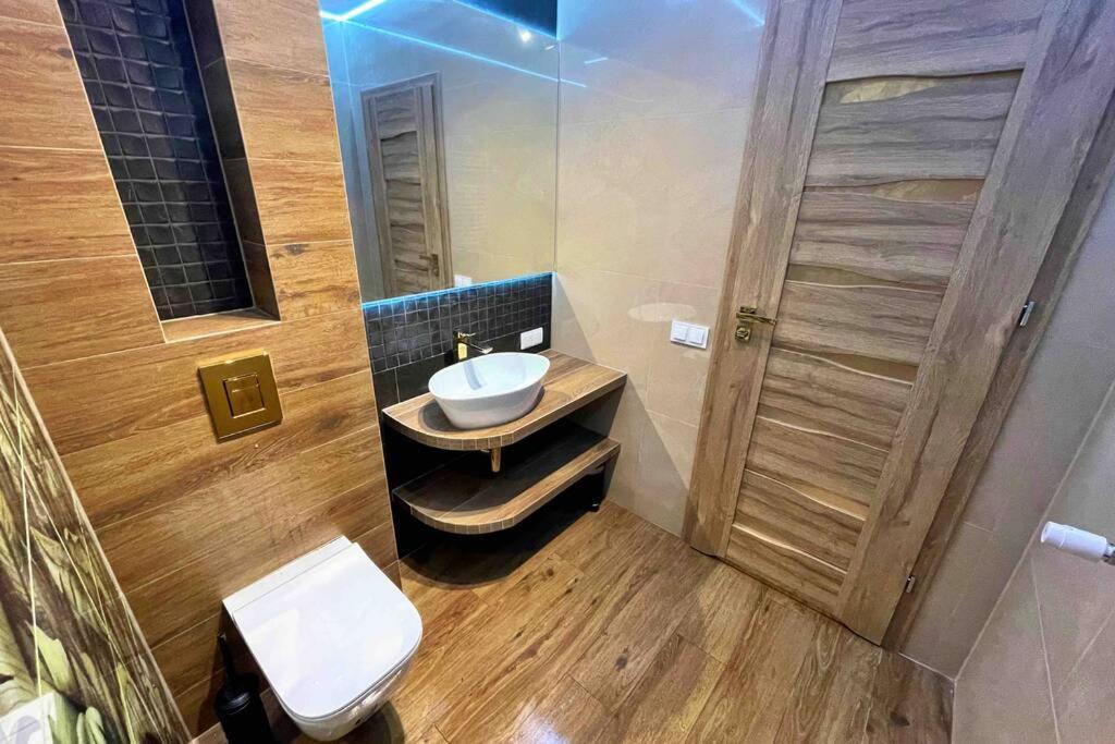 Hawaii Beach Lounge, Loft Z Jacuzzi I Tarasem - Sloneczne Tarasy W Porta Mare, Дзивновек Екстериор снимка