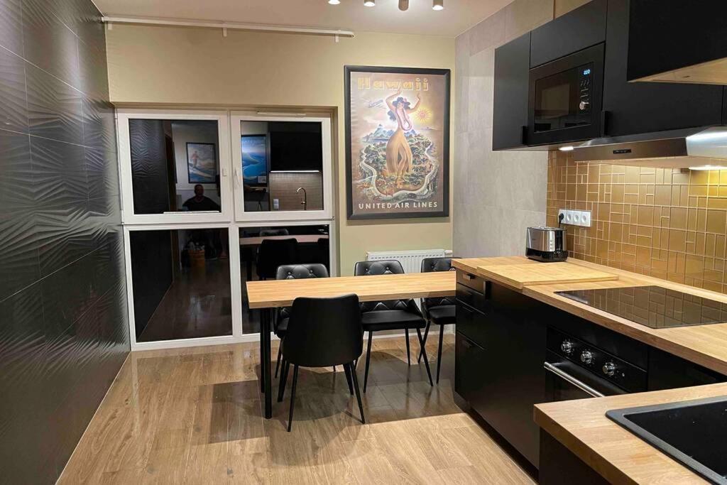 Hawaii Beach Lounge, Loft Z Jacuzzi I Tarasem - Sloneczne Tarasy W Porta Mare, Дзивновек Екстериор снимка